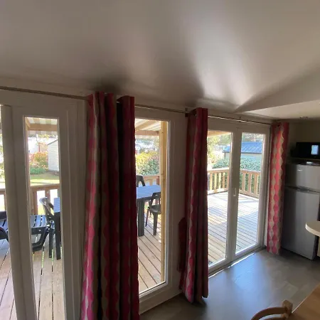 Kamp alanı Camping Bonne Anse Plage *